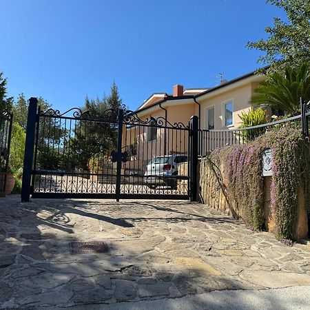 Villa Dei Fiori - Casa Vacanza Capoterra Eksteriør bilde