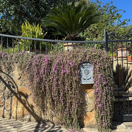 Villa Dei Fiori - Casa Vacanza Capoterra Eksteriør bilde