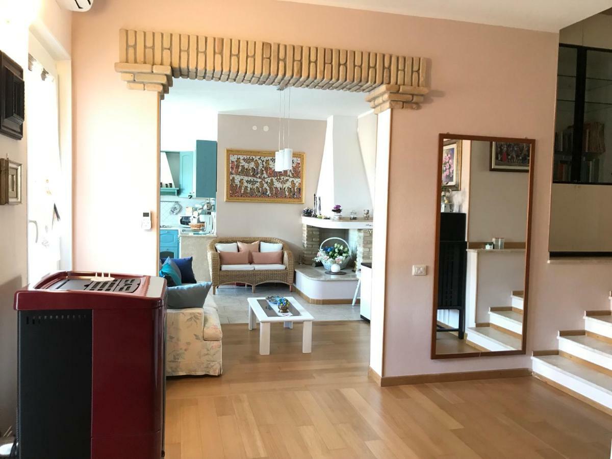 Villa Dei Fiori - Casa Vacanza Capoterra Eksteriør bilde
